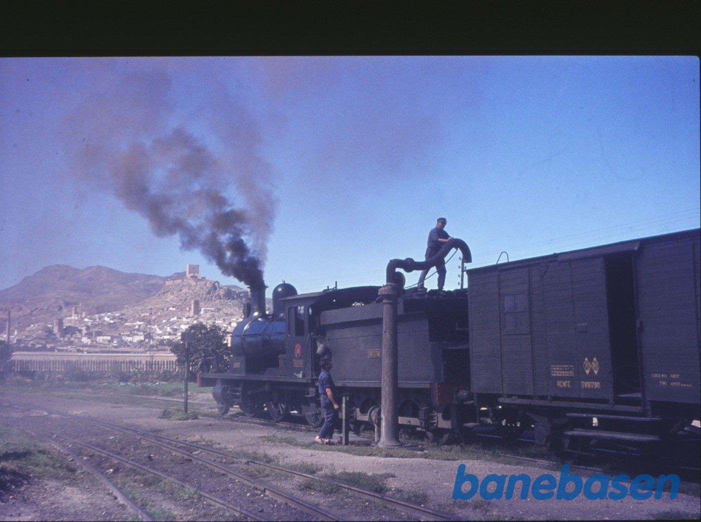 Damplokomotiv 130-2130, vandtagning Damplokomotiv 130-2130, vandtagning