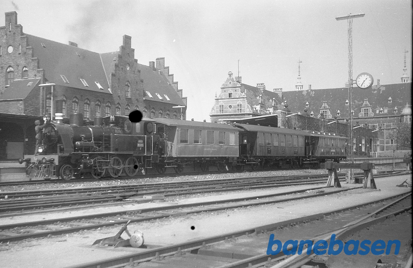 ØSJS nr. 7 med veterantog ØSJS nr. 7 med veterantog