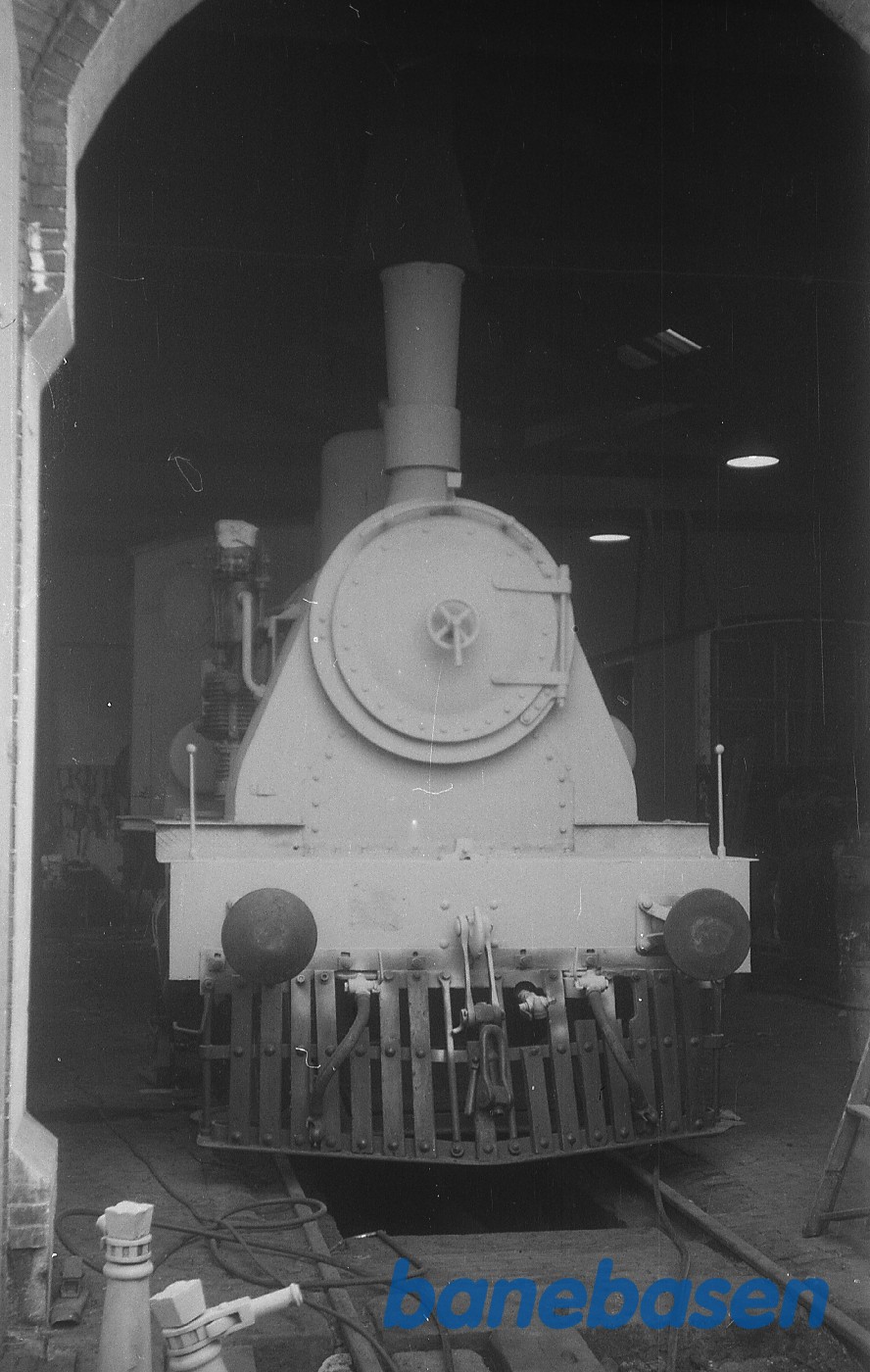 Damplokomotiv ØSJS nr. 7 i grundmaling Damplokomotiv ØSJS nr. 7 i grundmaling