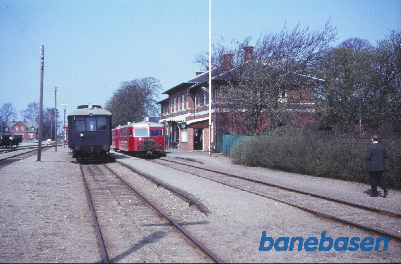 M 3 krydser med skinnebus M 3 krydser med skinnebus