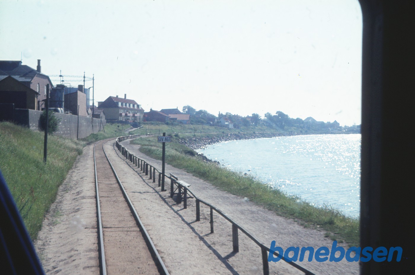 Strækningen mellem Rønne Nord og Rønne H set fra førerrummet i M 5 Strækningen mellem Rønne Nord og Rønne H set fra førerrummet i M 5