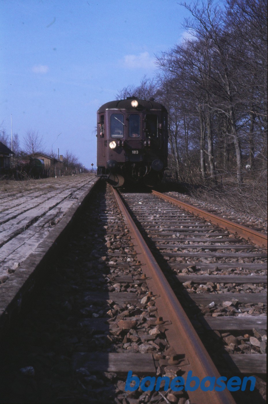 MO 1813 + SNNB M 5 + SNNB M 4 på vej til Skælskør MO 1813 + SNNB M 5 + SNNB M 4 på vej til Skælskør