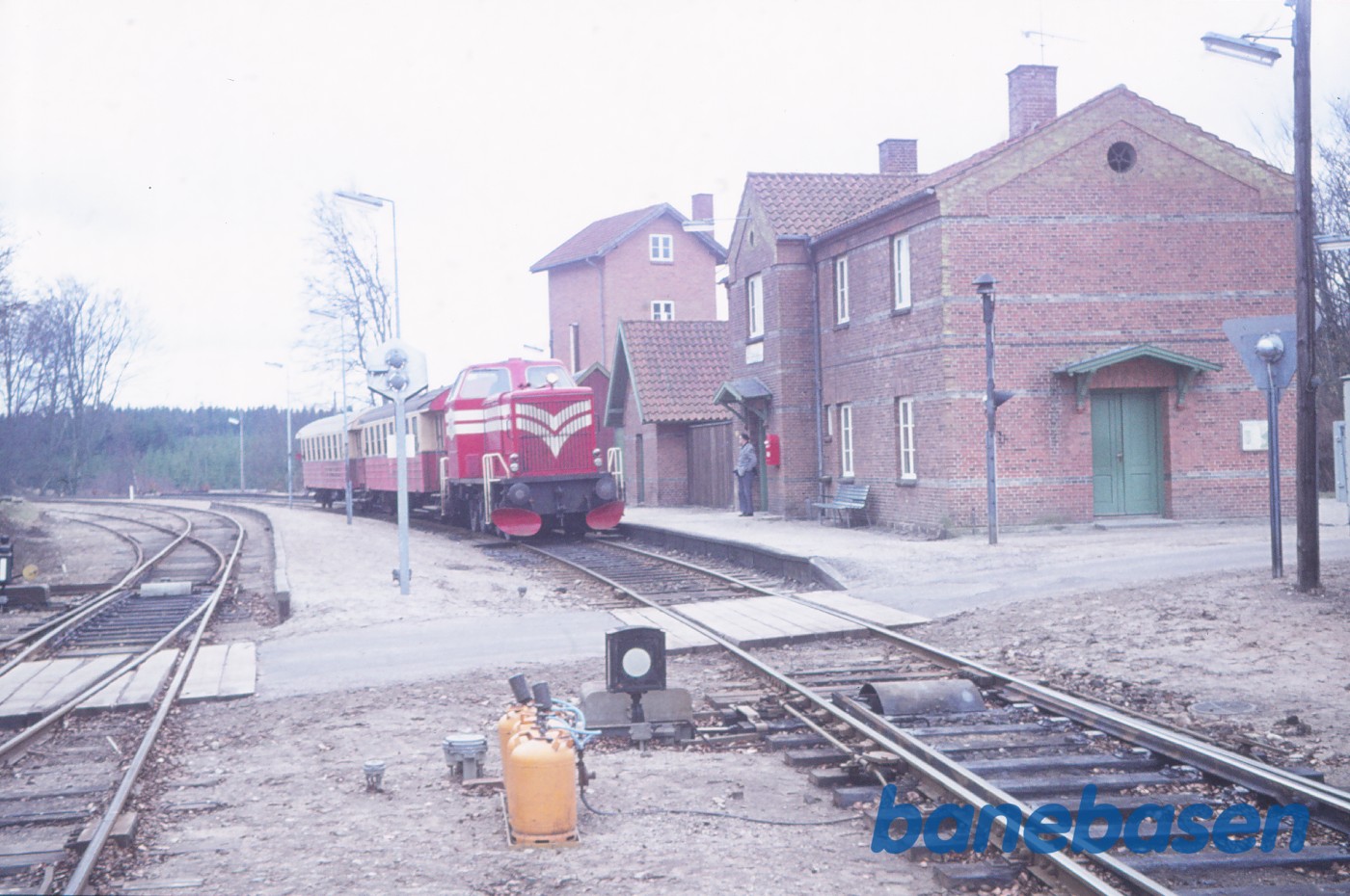 L 2 + C 41 + C 42 L 2 + C 41 + C 42