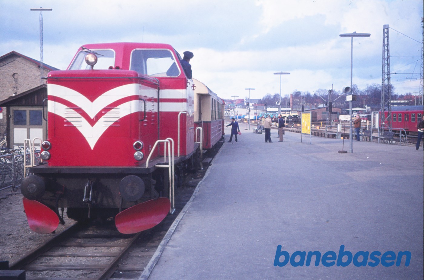 L 2 + C 42 + C 41 L 2 + C 42 + C 41