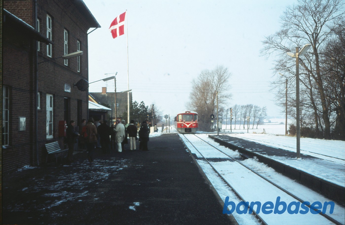 Y-tog med flag Y-tog med flag