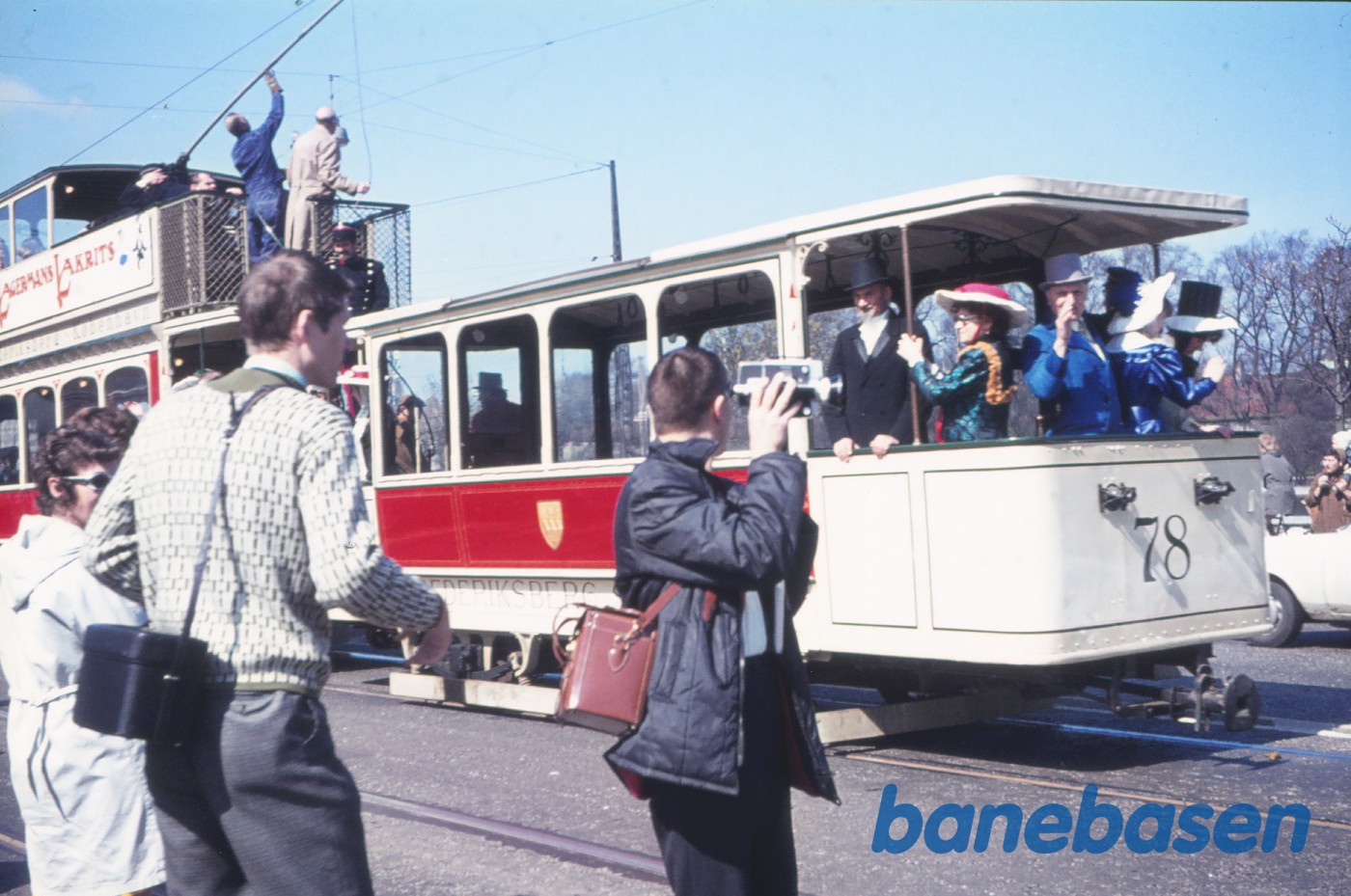 Sporvejskavalkade i anledning af sporvognsdriftens ophør Sporvejskavalkade i anledning af sporvognsdriftens ophør