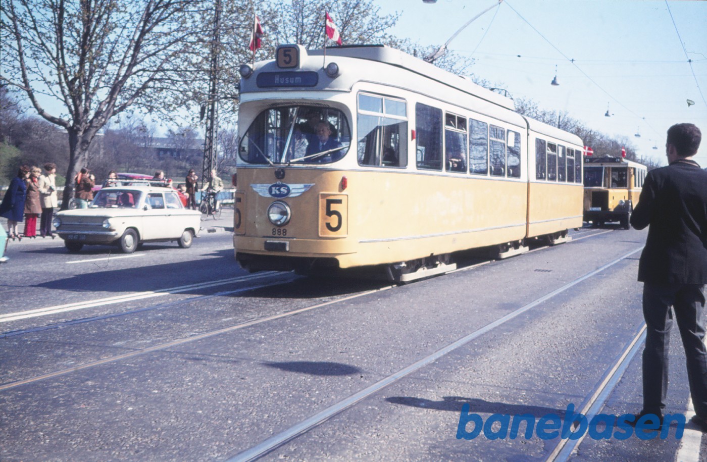 Sporvejskavalkade i anledning af sporvognsdriftens ophør Sporvejskavalkade i anledning af sporvognsdriftens ophør
