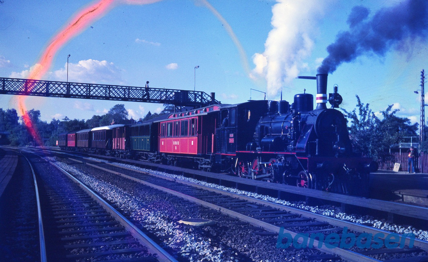 ØSJS nr. 7 med veterantog ØSJS nr. 7 med veterantog