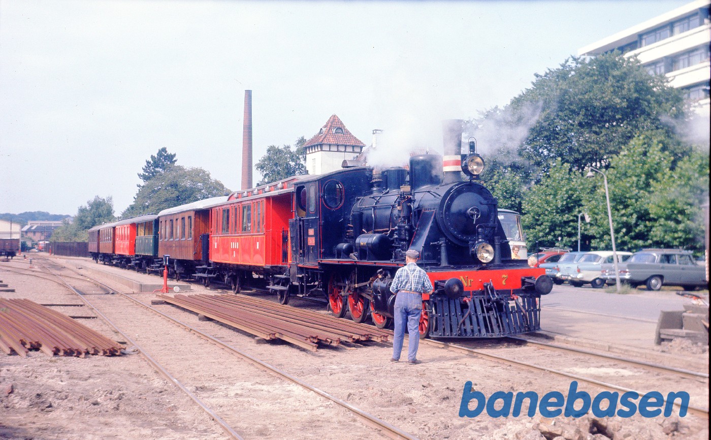 ØSJS nr. 7 med veterantog ØSJS nr. 7 med veterantog