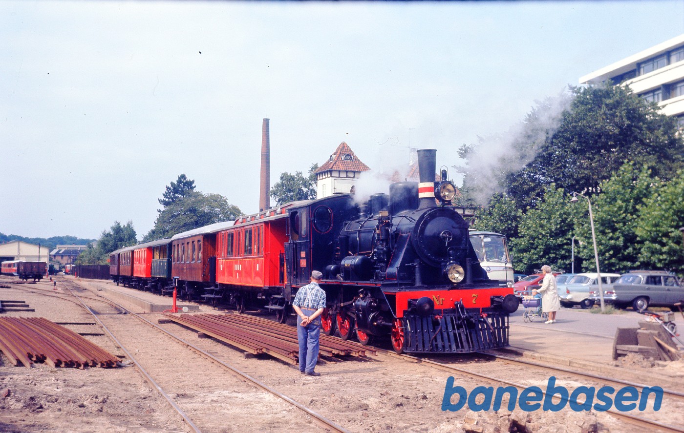 ØSJS nr. 7 med veterantog ØSJS nr. 7 med veterantog