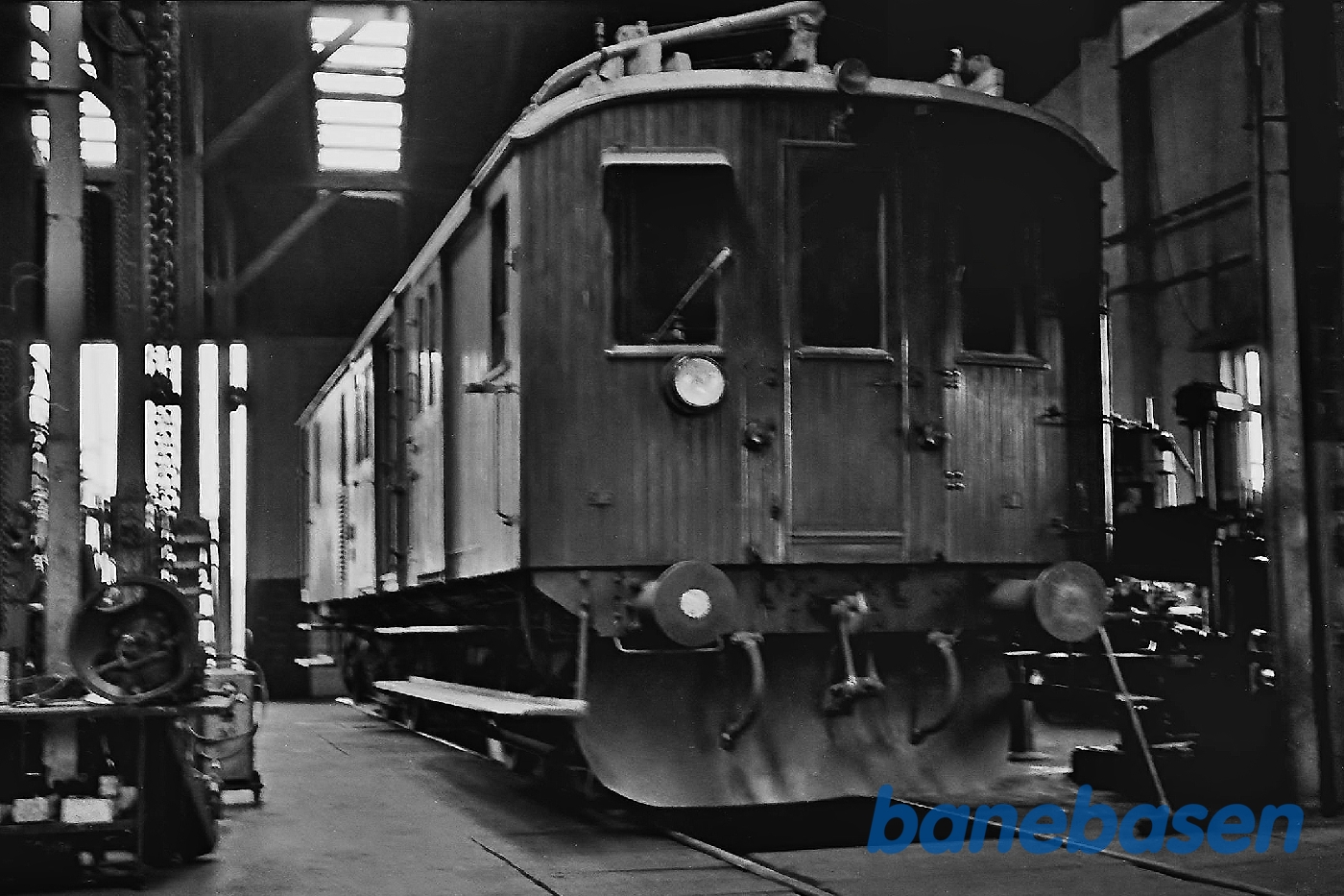 M 4 i remisen M 4 i remisen