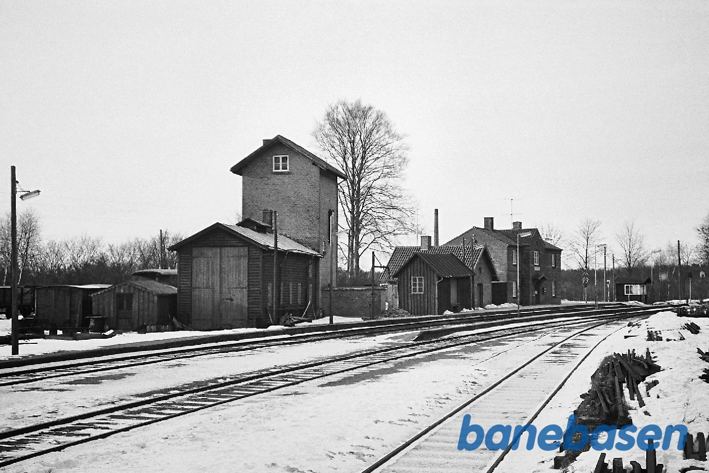 Stationen. Indkørsel fra Hillerød Stationen. Indkørsel fra Hillerød