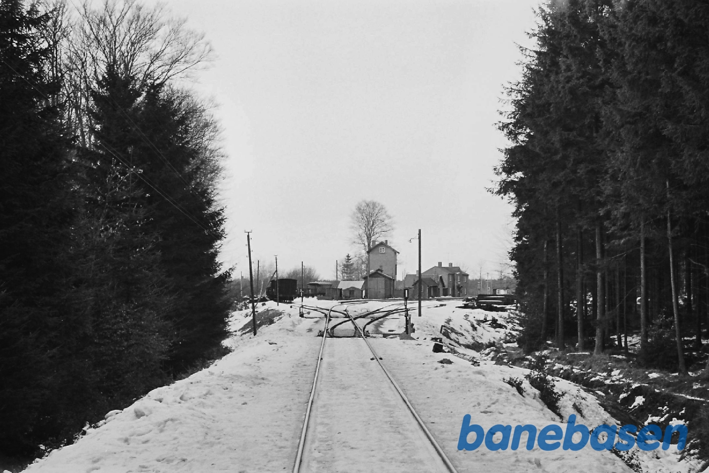 Stationen. Indkørsel fra Hillerød Stationen. Indkørsel fra Hillerød