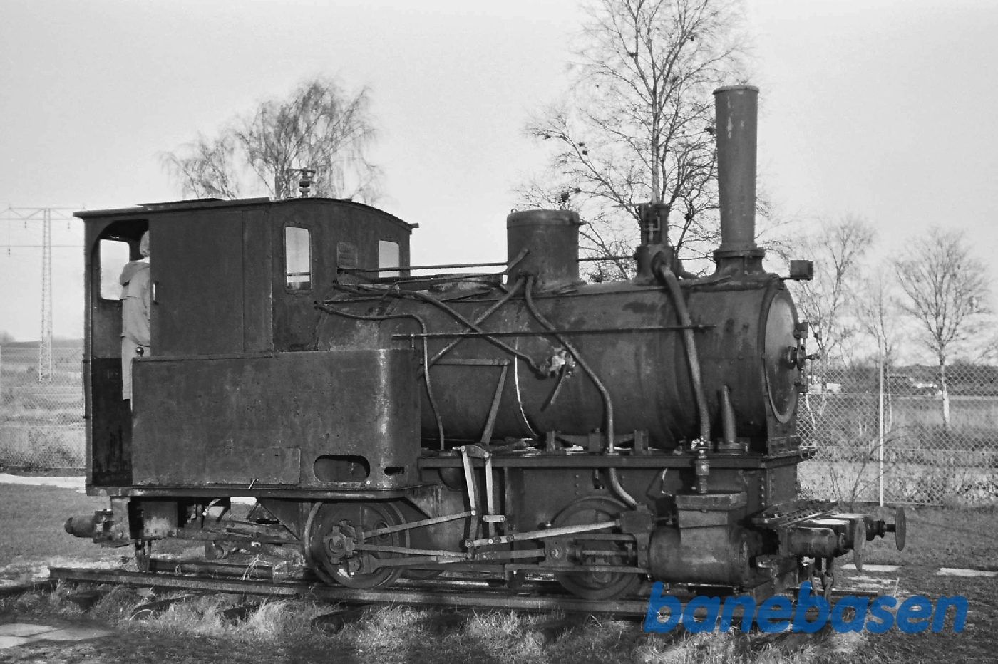 Lokomotiv fra Faxe Jernbane ved Teknisk Museum, Ole Rømers Vej i Helsingør Lokomotiv fra Faxe Jernbane ved Teknisk Museum, Ole Rømers Vej i Helsingør