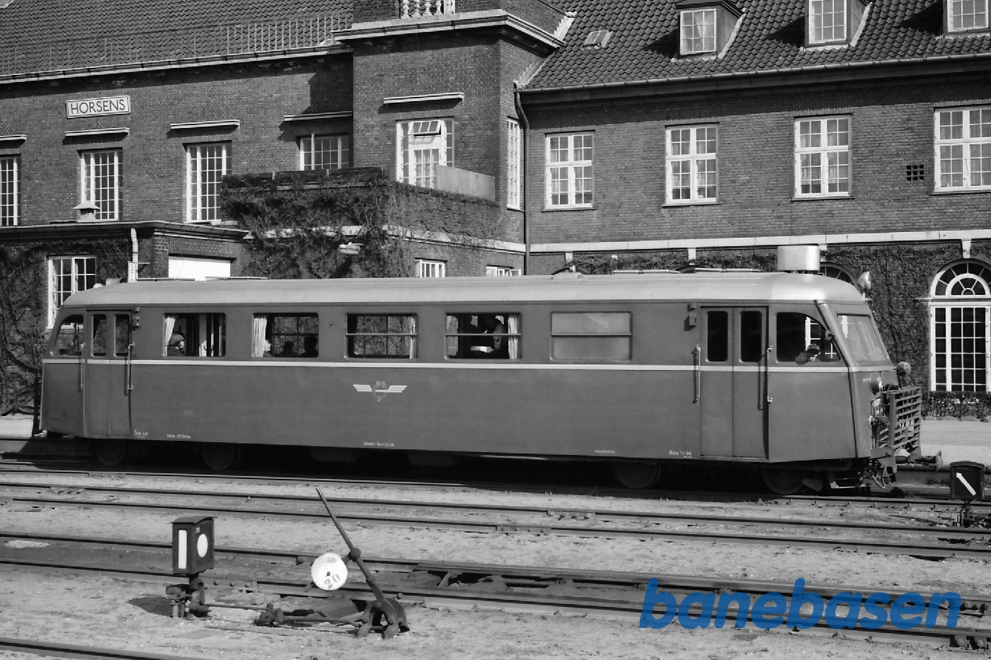 Sm 410 i gaden ved havnen Sm 410 i gaden ved havnen