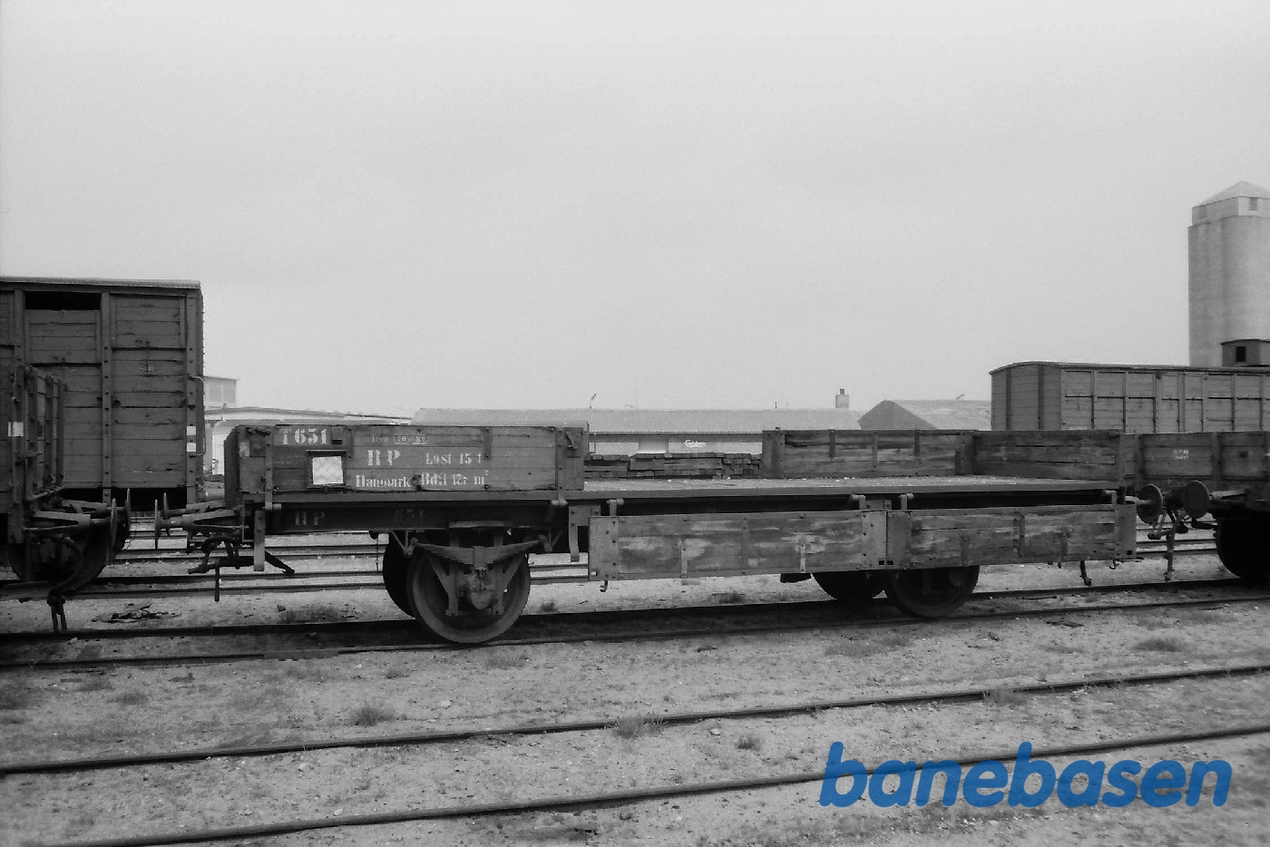 T 651 T 651