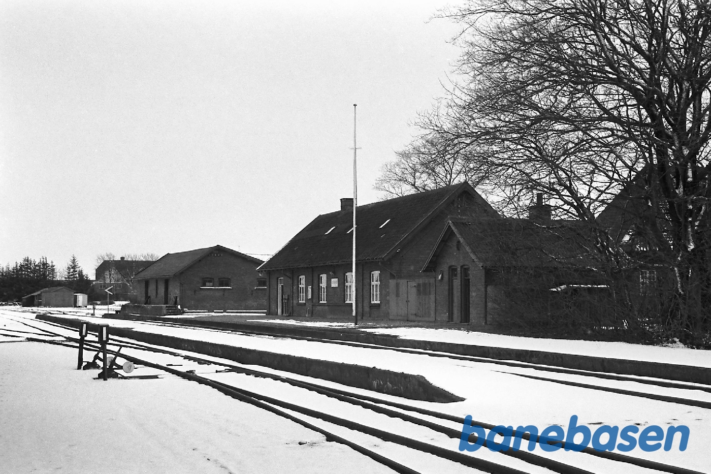Stationsbygningen Stationsbygningen