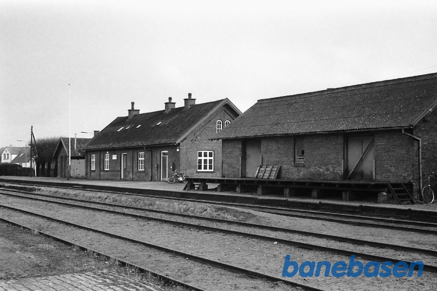 Stationsbygningen Stationsbygningen