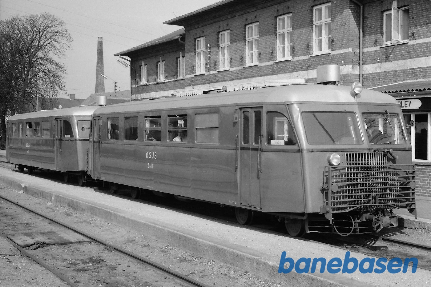 Skinnebus tog Skinnebus tog