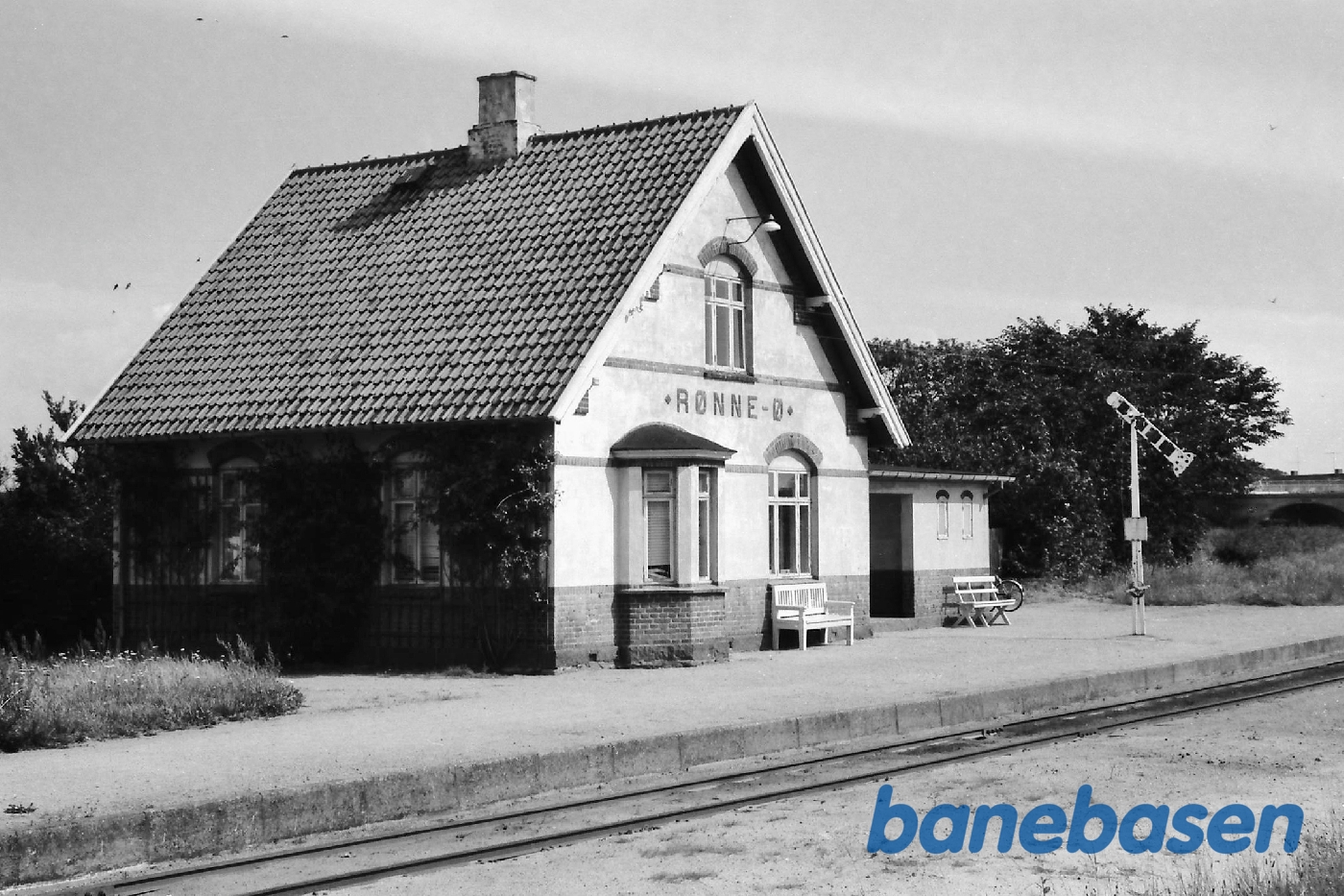 Stationsbygningen Stationsbygningen