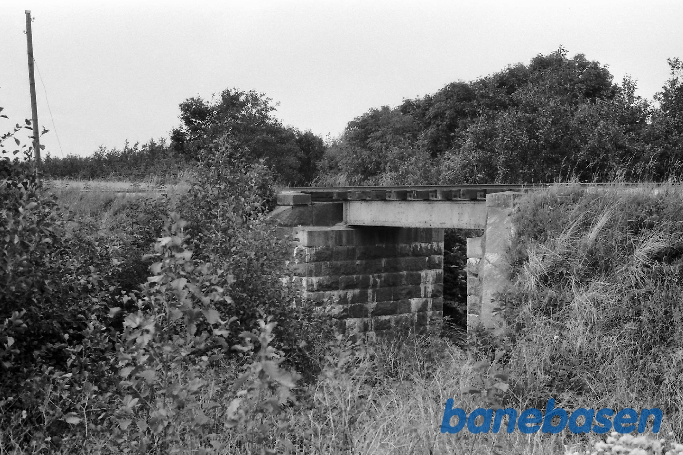 Bro mellem Tvillingegårde og Aakirkeby Bro mellem Tvillingegårde og Aakirkeby