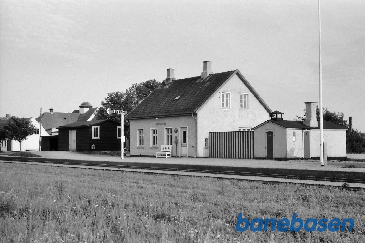 Stationsbygningen Stationsbygningen