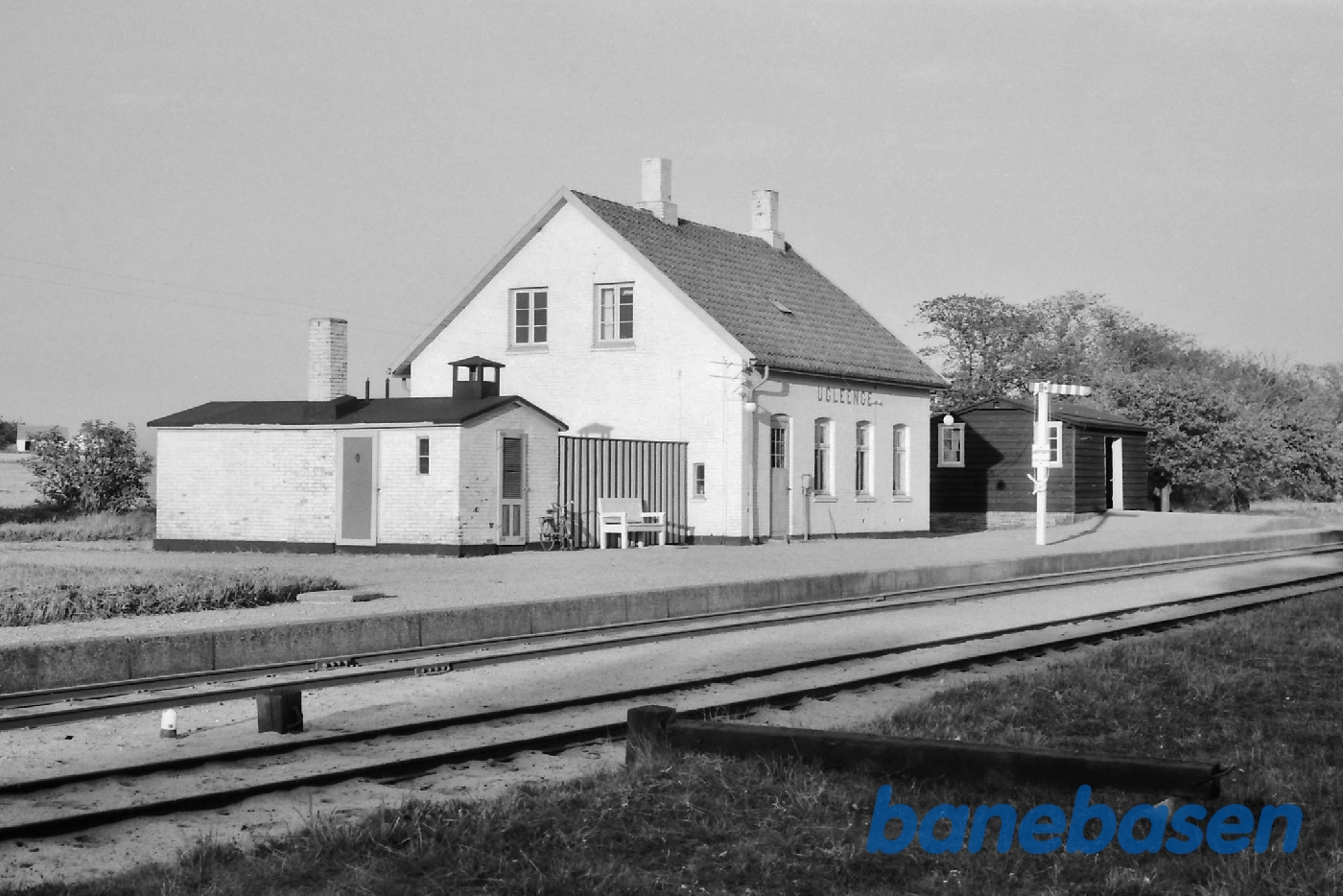 Stationsbygningen Stationsbygningen