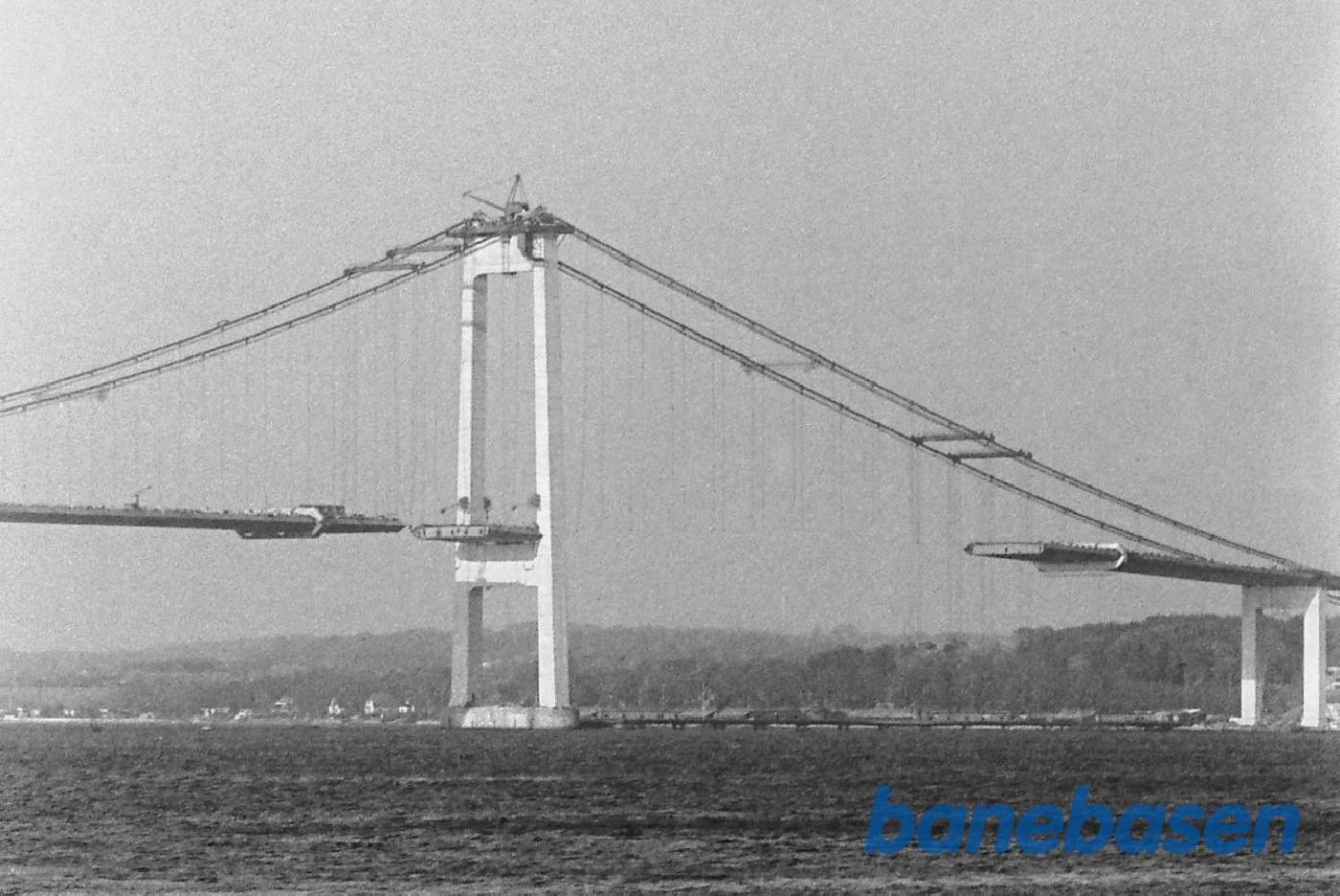 Bygning af den nye Lillebæltsbro i 1970 Bygning af den nye Lillebæltsbro i 1970
