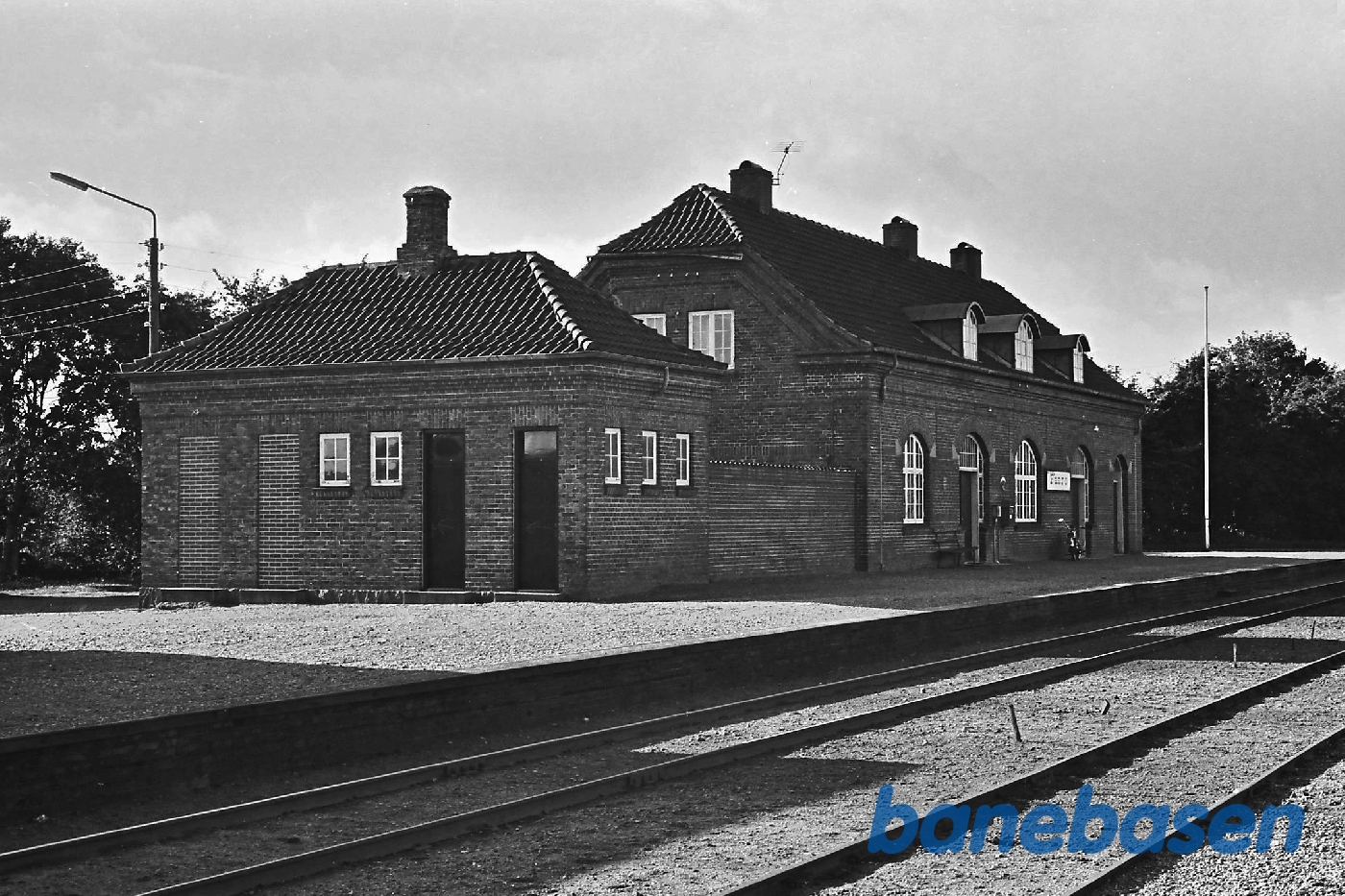 Stationsbygningen Stationsbygningen