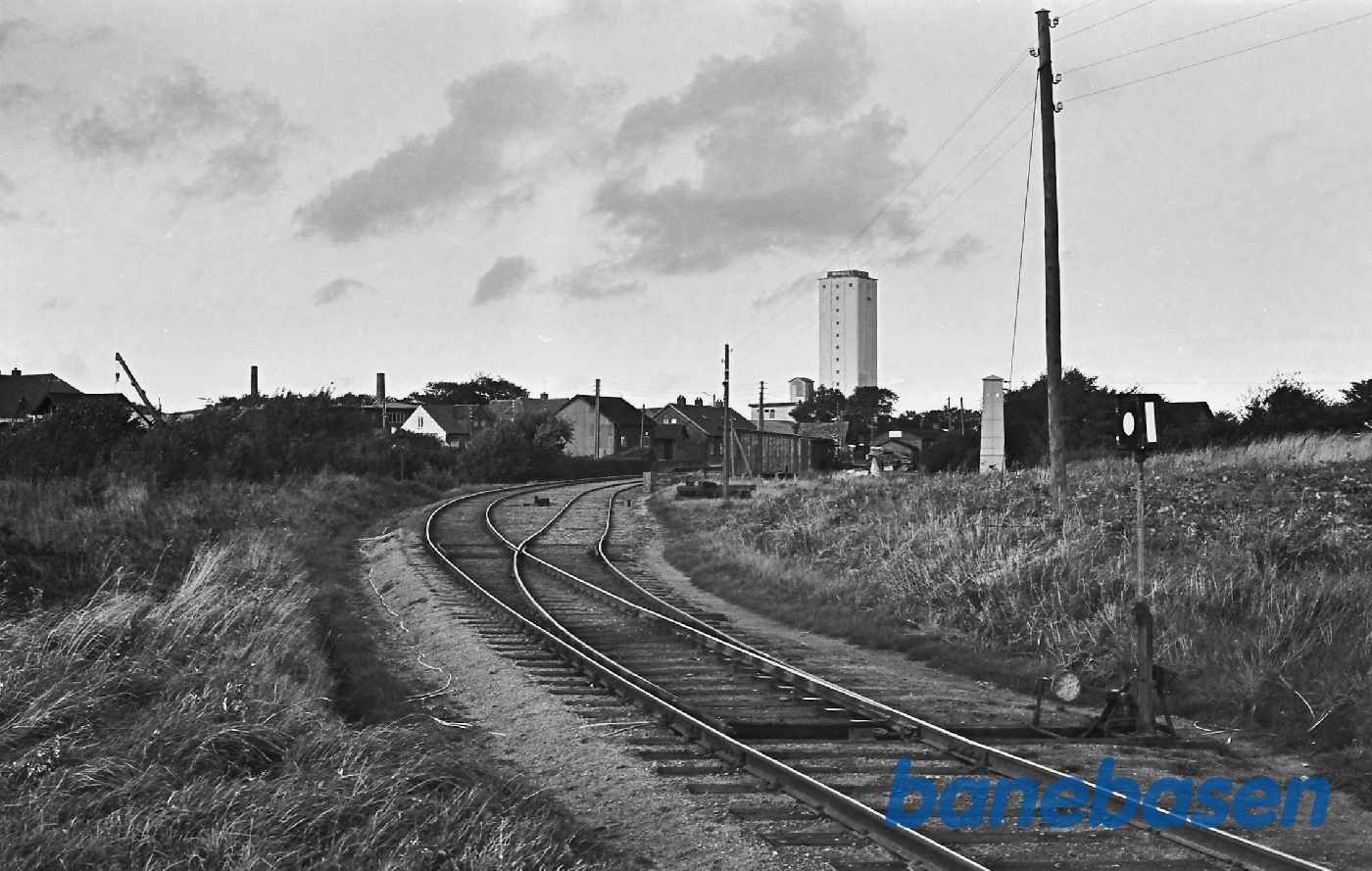 Stationen. Indkørsel fra Vemb Stationen. Indkørsel fra Vemb
