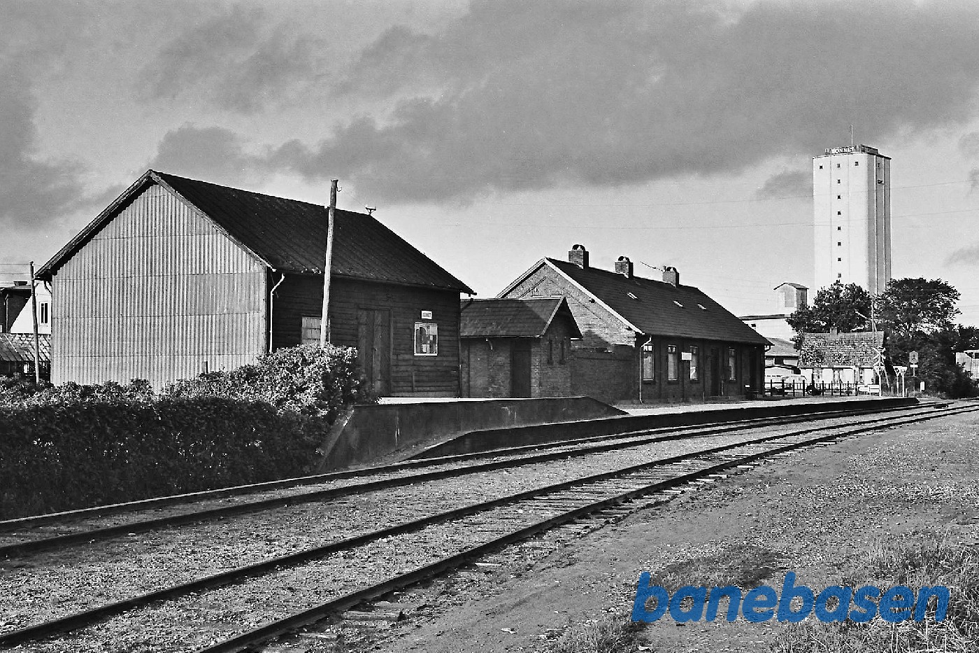 Stationsbygningen Stationsbygningen