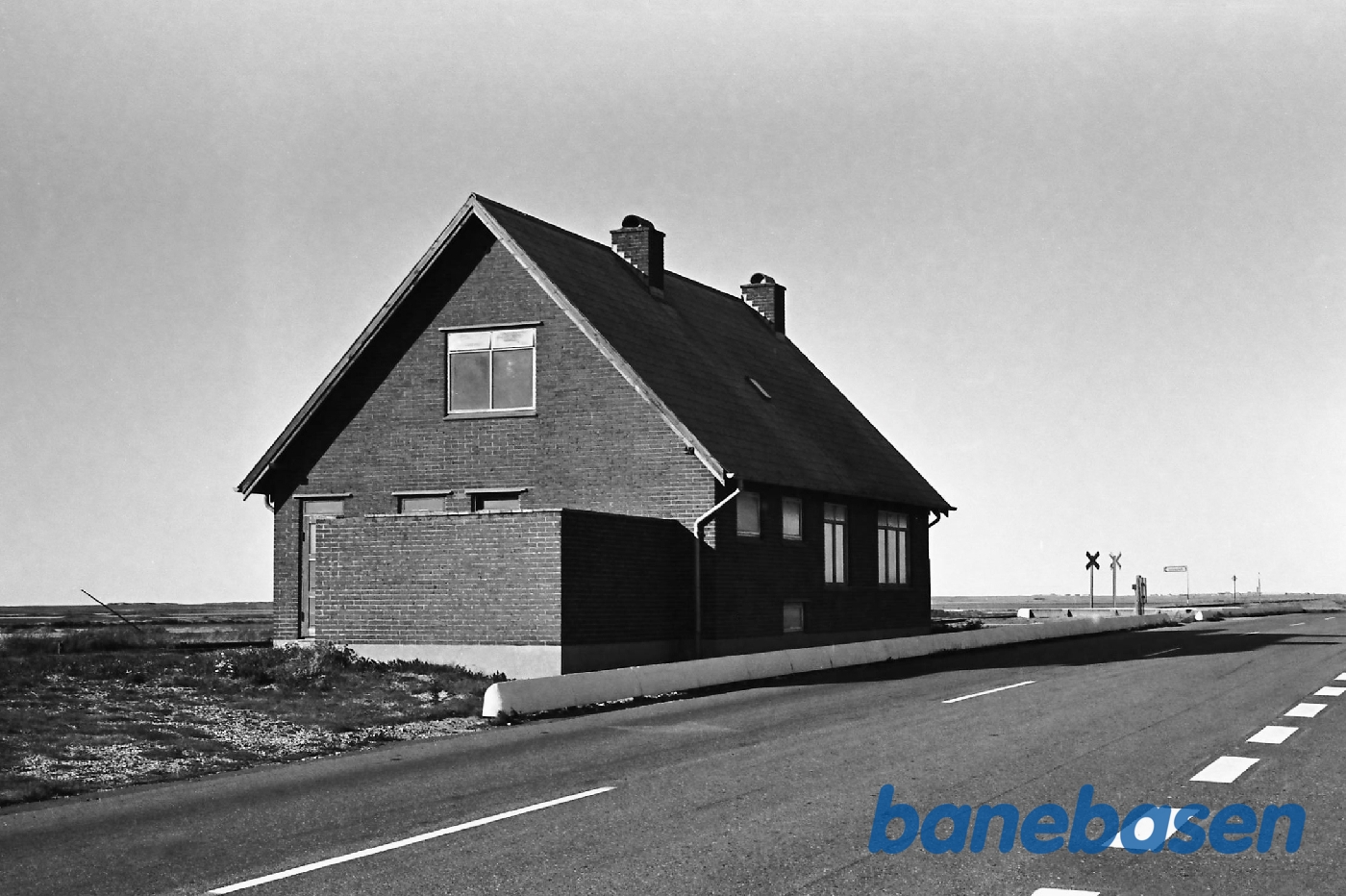Stationen set fra gaden Stationen set fra gaden