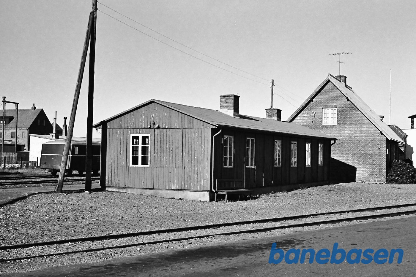 Stationsbygningen set fra gaden Stationsbygningen set fra gaden