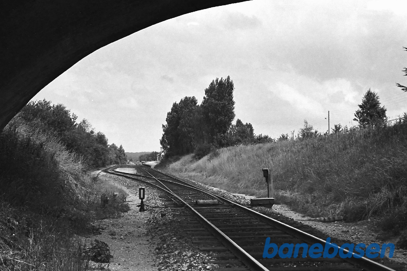 Stationen indkørsel fra Frederiksbværk Stationen indkørsel fra Frederiksbværk