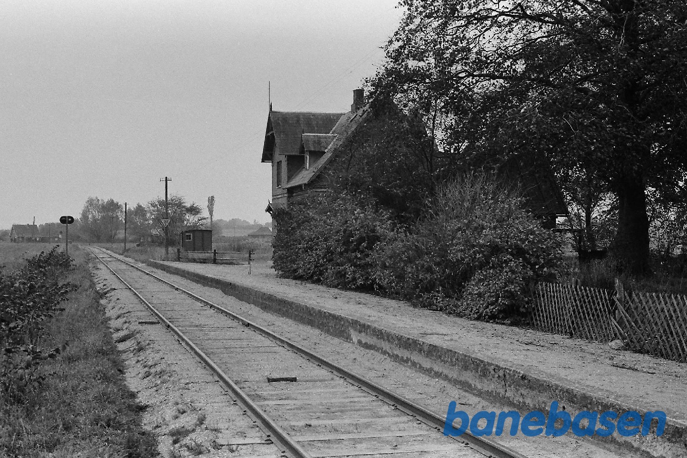 Stationen Indkørsel fra Hårlev Stationen Indkørsel fra Hårlev