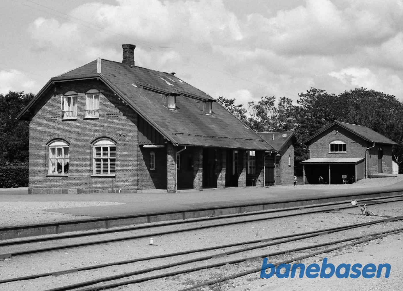 Station fra perronen Station fra perronen