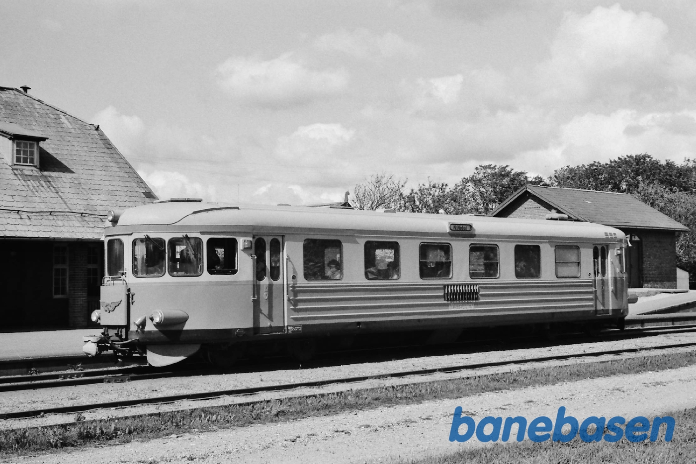 MB 53 MB 53