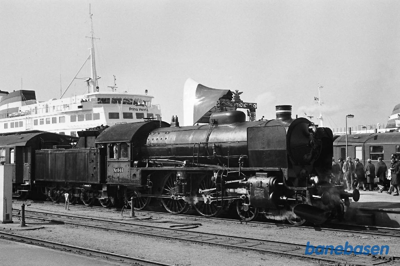 R 946 Indvielsestog Jernbanemuseet 17 - 04 - 1975 R 946 Indvielsestog Jernbanemuseet 17 - 04 - 1975