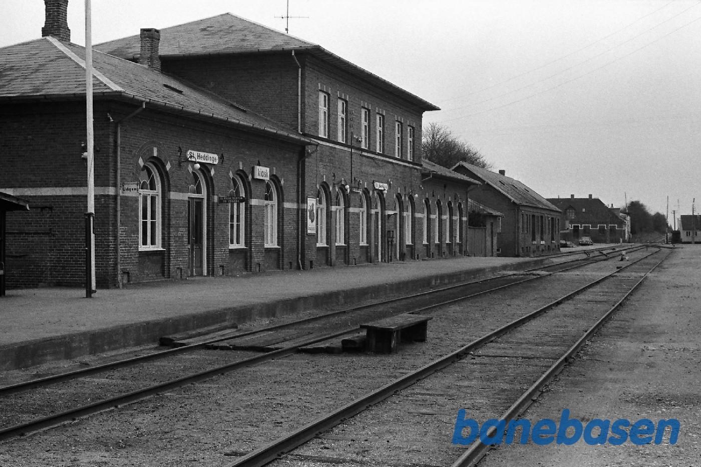 Station fra perronen Station fra perronen