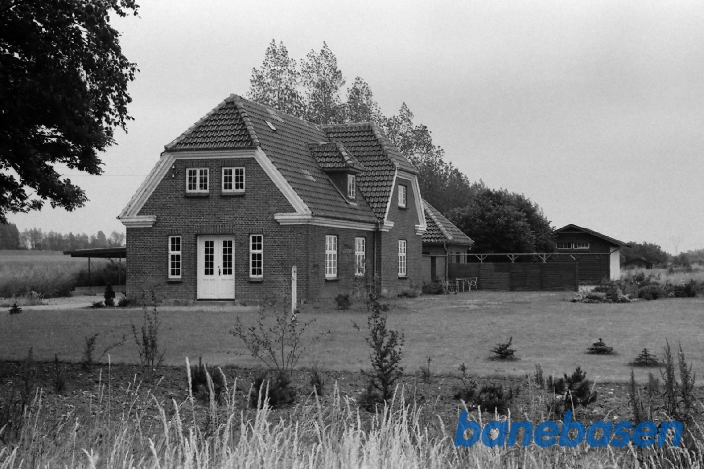 Stationen fra perronen Stationen fra perronen