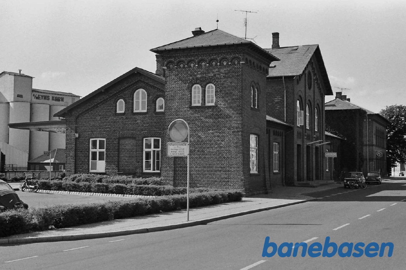 Stationen fra gaden Stationen fra gaden