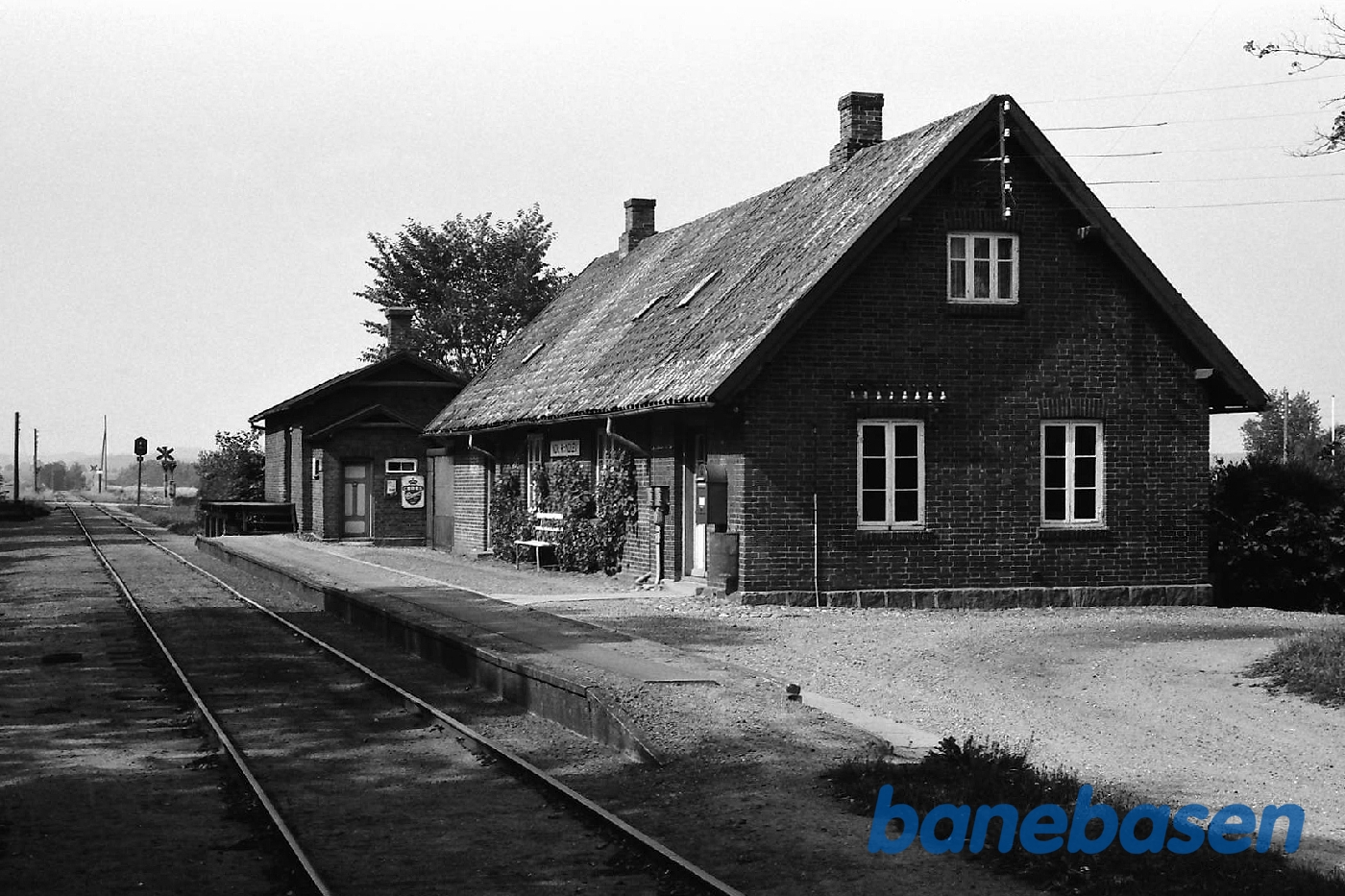 Stationen fra perron Stationen fra perron