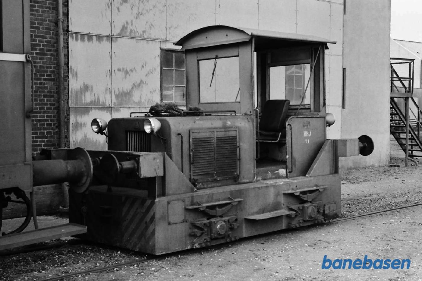 Traktor T1