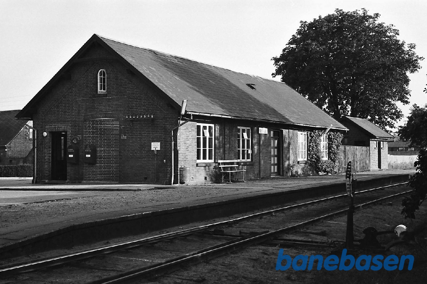 Stationen fra perron Stationen fra perron