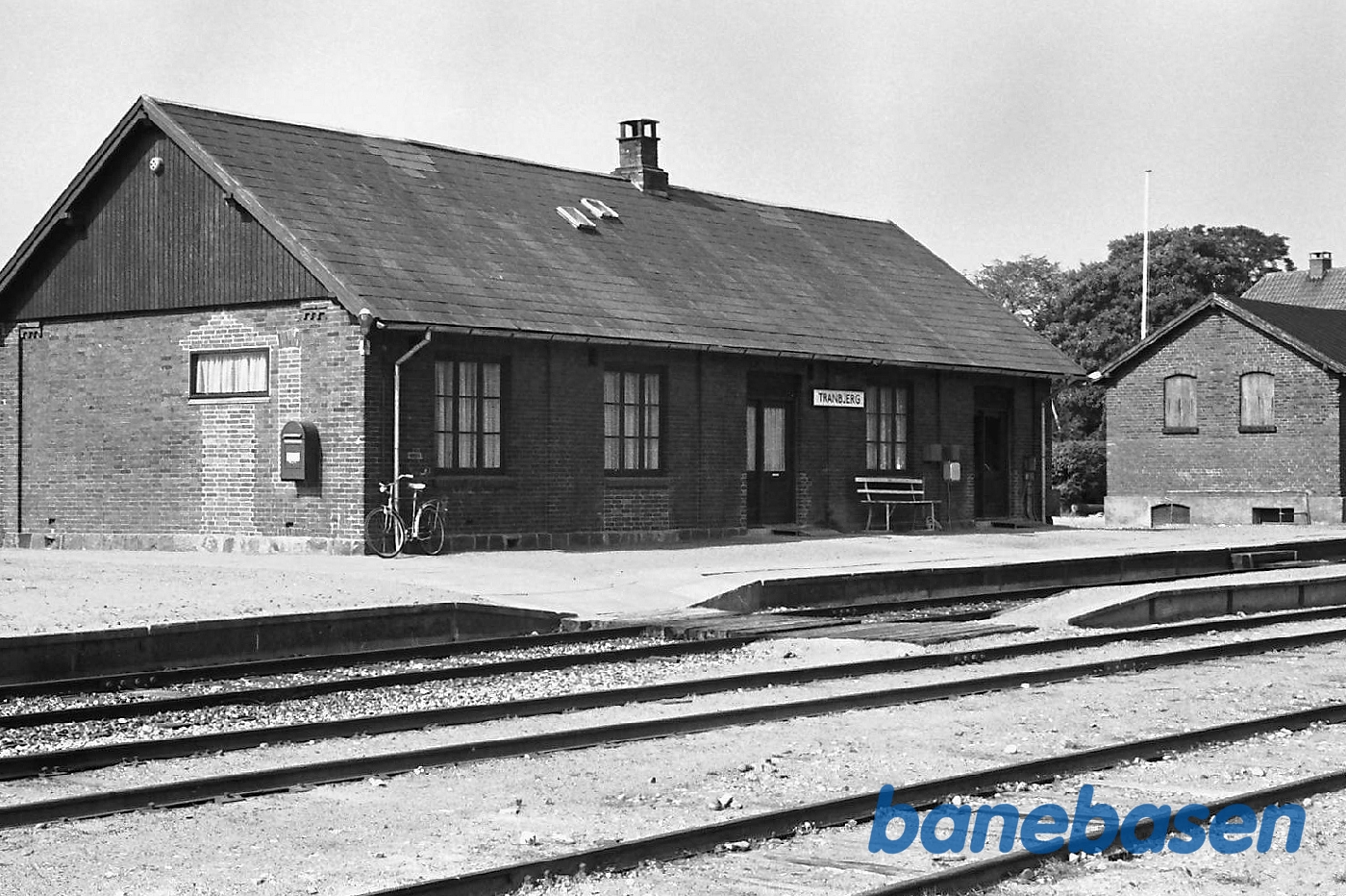 Stationen fra perron Stationen fra perron