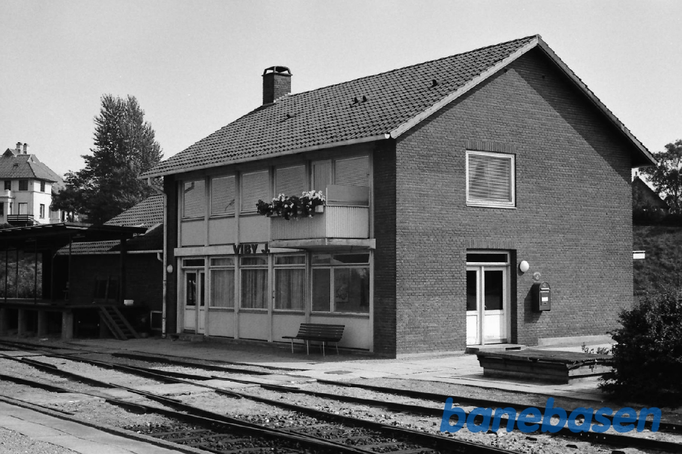 Stationen fra perron Stationen fra perron
