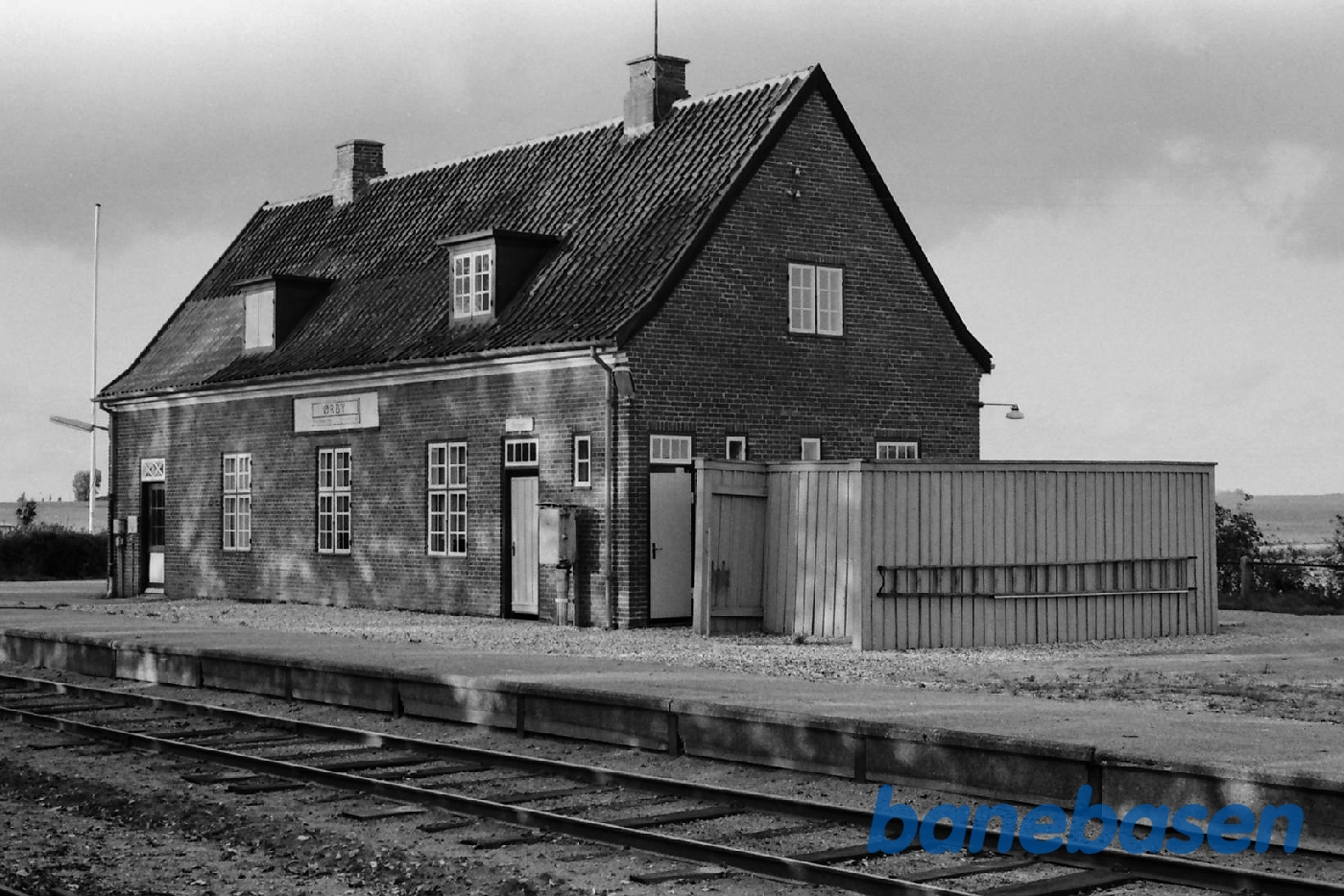 Stationen fra perron Stationen fra perron