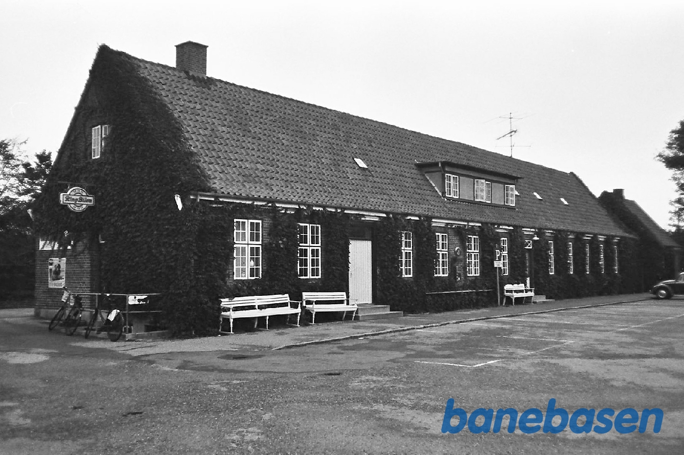 Stationen fra gaden Stationen fra gaden