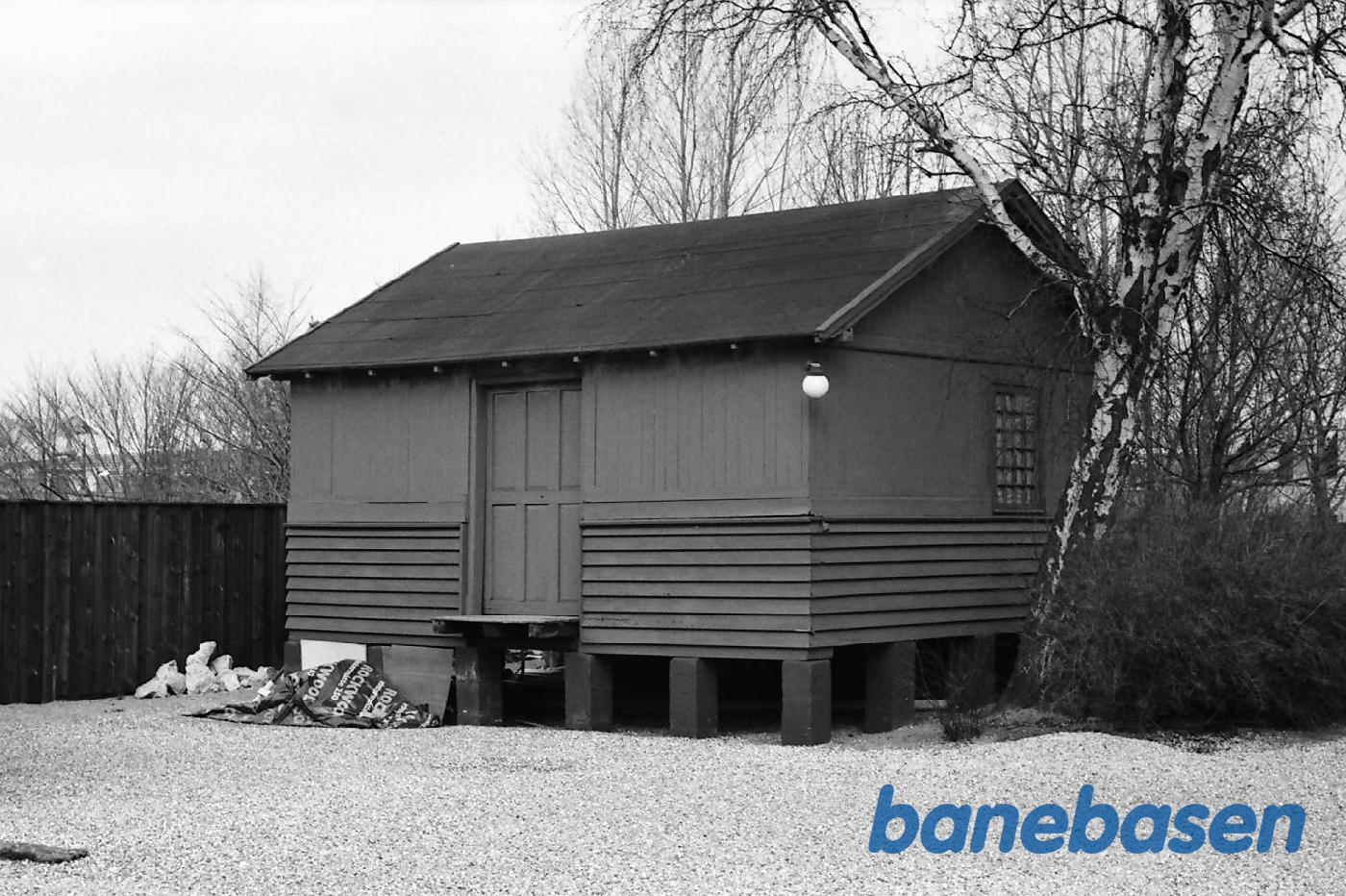 Varehus fra perron Varehus fra perron