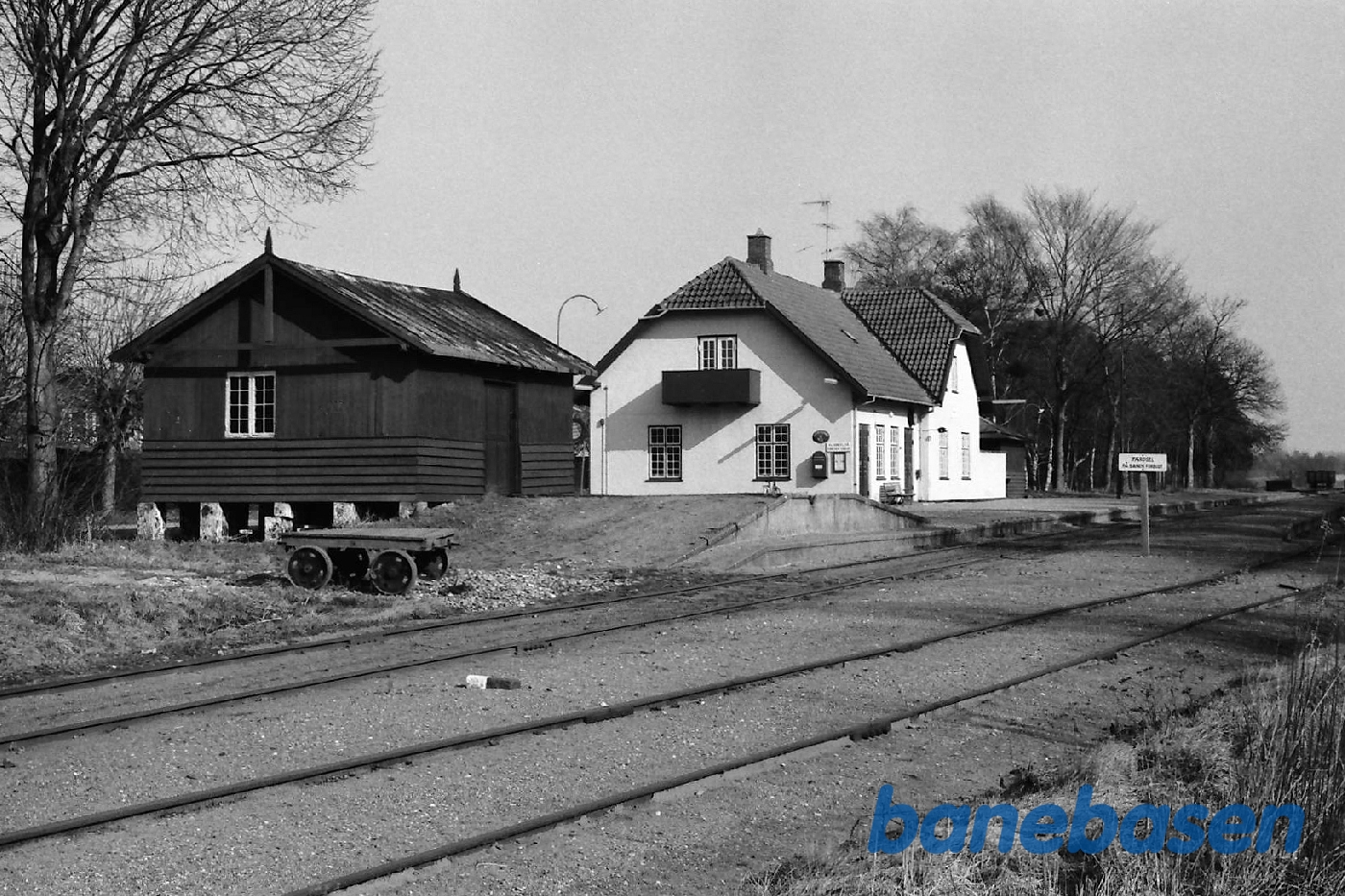 Station fra perron Station fra perron